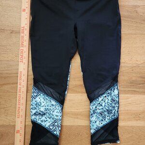 GAIAM Capri Leggings, MD